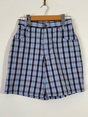 Northern Reflections Vintage 90’s  Light Blue and Navy Plaid Flat Front Shorts